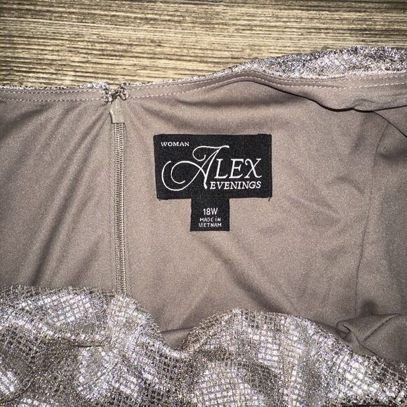 ALEX EVENINGS 18W Glitter Gold Wrap Neck Dress NWOT. 14 - Picture 10 of 12
